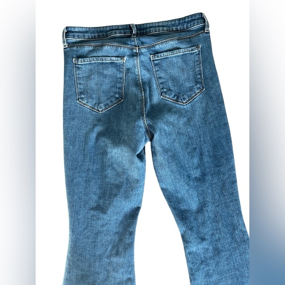 Ladies L’Agence Flare Medium Wash Jeans Size 31 - Picture 4 of 7